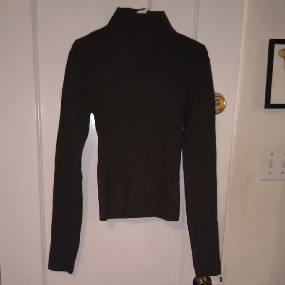 Claire Rose | Elegant Gray Turtleneck Sweater
